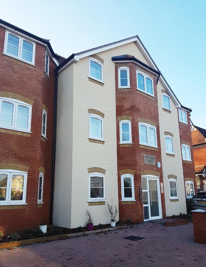Apartmán Ybc Court, Aldershot Exteriér fotografie